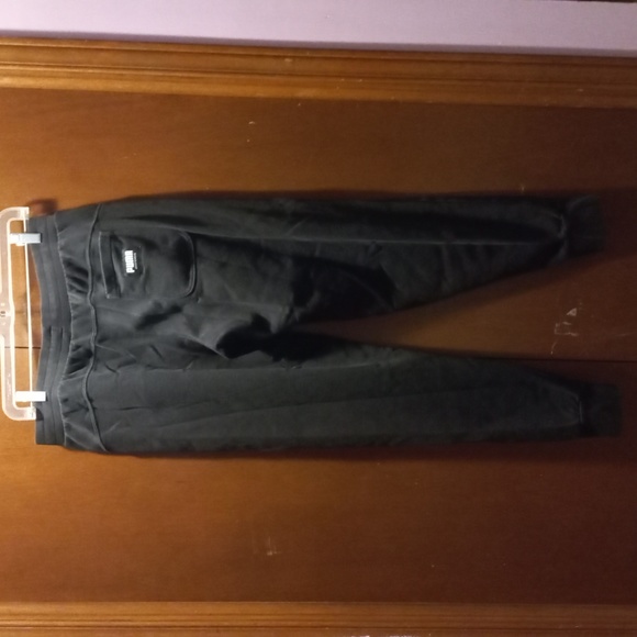 PUMA. MEN'S MEDIUM SWEAT PANTS. E.U.C - Picture 5 of 6